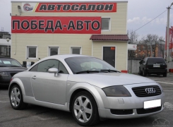 Audi TT  1999 .