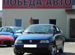 Seat Cordoba  1999 .